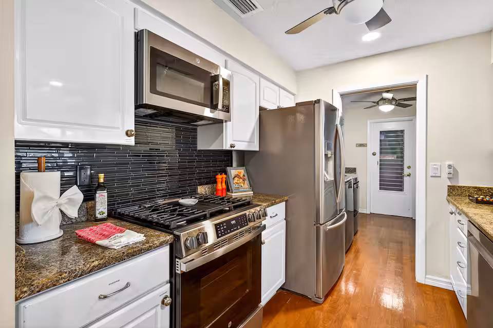 Ocean Oasis Homes gallery photo